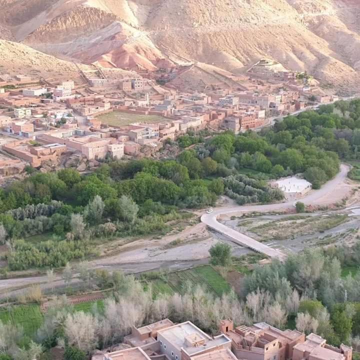 Kasbah Ait Arbi Hotel Ait Ougliff Exterior photo