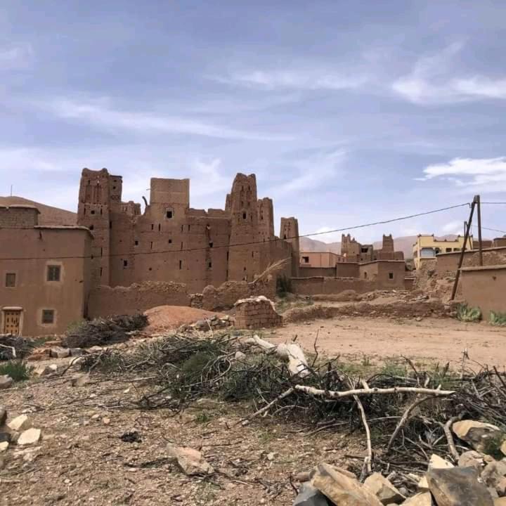 Kasbah Ait Arbi Hotel Ait Ougliff Exterior photo