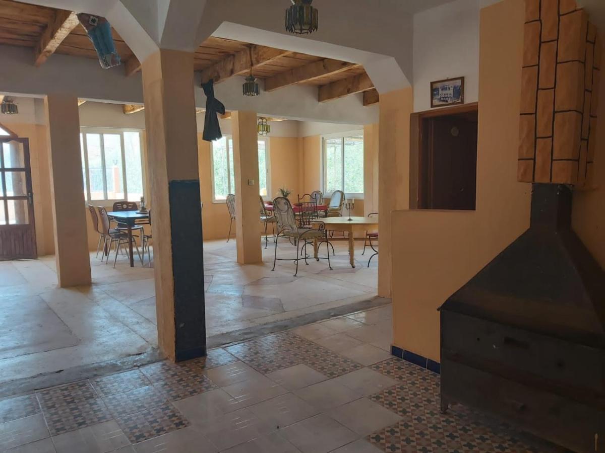 Kasbah Ait Arbi Hotel Ait Ougliff Exterior photo