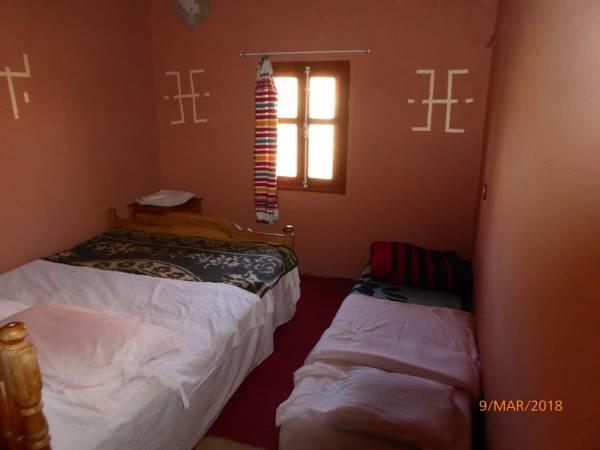 Kasbah Ait Arbi Hotel Ait Ougliff Exterior photo
